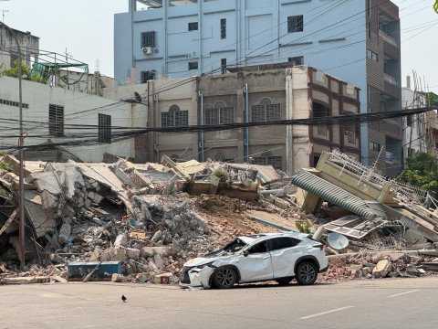 Destroyed buildings, Mandalay, in 28 March earthquake